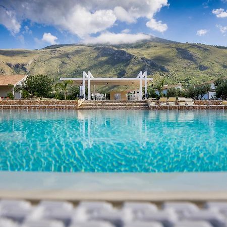 Borgo Aranci - Villa Tulipano กัสเตลลัมมาเร เดล โกลโฟ ภายนอก รูปภาพ