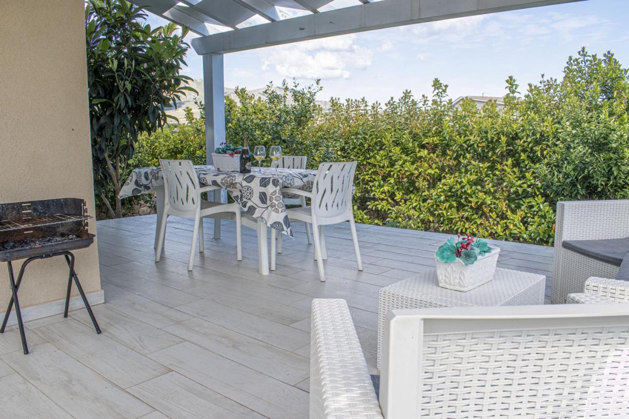 Borgo Aranci - Villa Tulipano กัสเตลลัมมาเร เดล โกลโฟ ภายนอก รูปภาพ