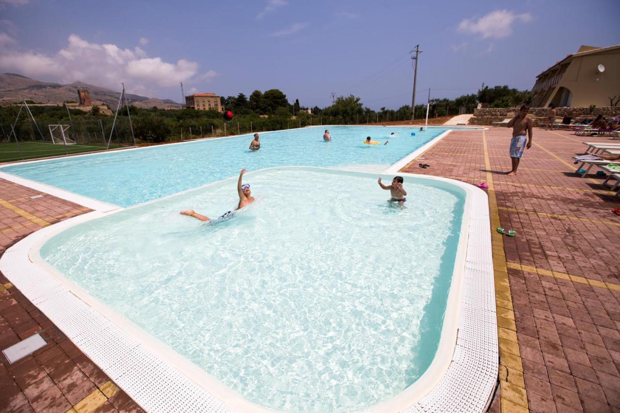 Borgo Aranci - Villa Tulipano กัสเตลลัมมาเร เดล โกลโฟ ภายนอก รูปภาพ