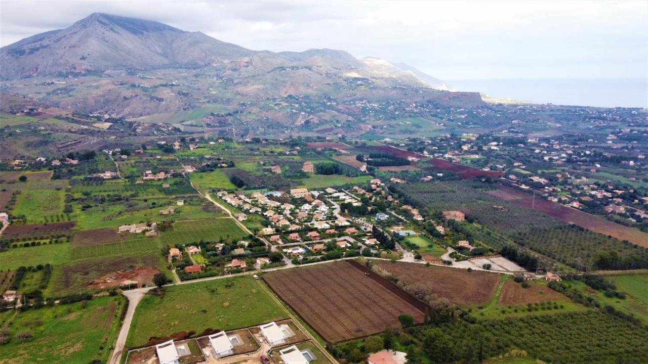 Borgo Aranci - Villa Tulipano กัสเตลลัมมาเร เดล โกลโฟ ภายนอก รูปภาพ